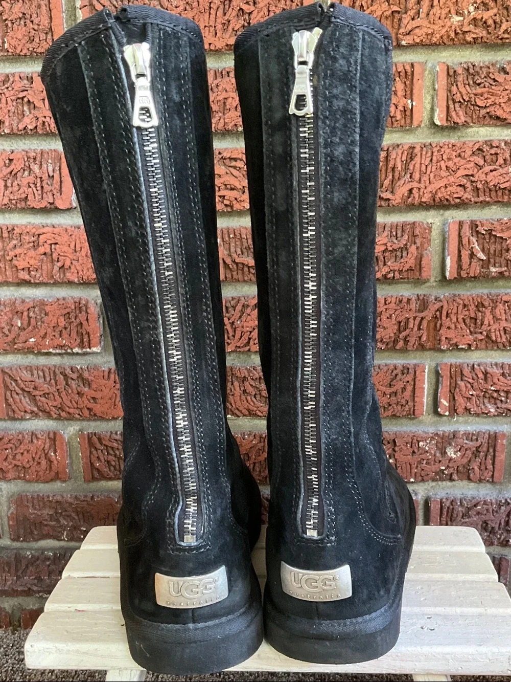 UGG Tall Knightsbridge leather boots